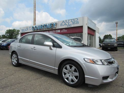 Used 2011 Honda Civic LX image 2