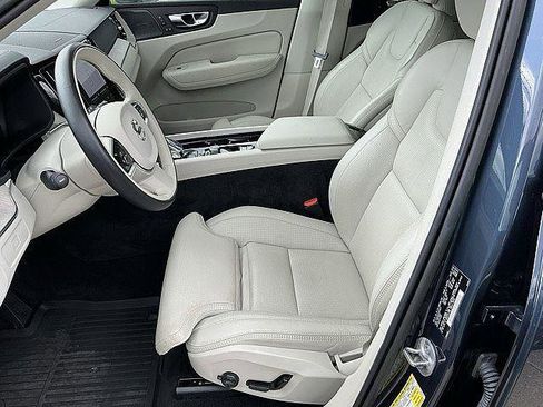 Certified 2023 Volvo XC60 B6 Ultimate w/ Protection Package Premier AWD/4WD image 15