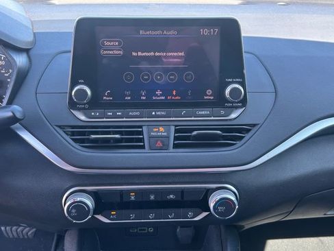 Used 2019 Nissan Altima 2.5 S FWD image 12