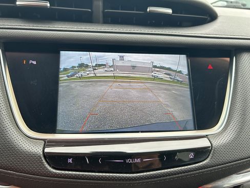 Used 2019 Cadillac XT5 Luxury FWD image 11