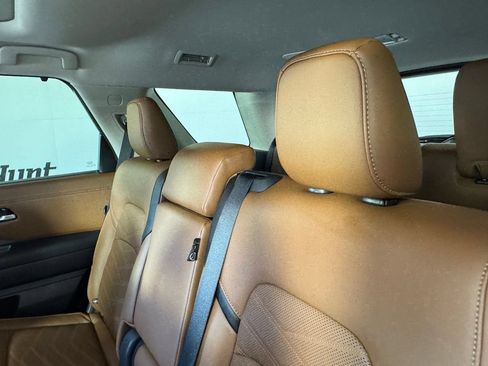 Used 2025 Nissan Pathfinder Platinum w/ Cargo Package FWD image 10