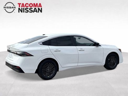 New 2026 Nissan Sentra SV w/ Floor Mat Package FWD image 5