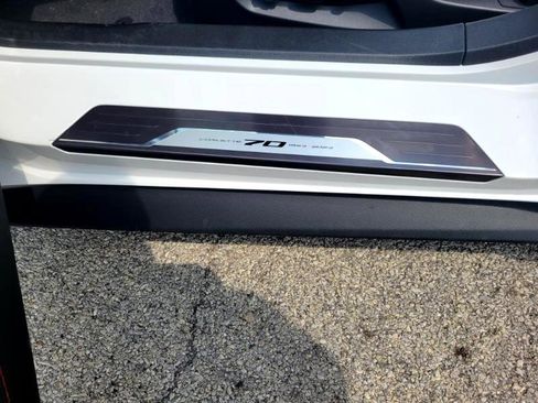 Used 2023 Chevrolet Corvette Stingray Premium Conv w/ Z51 Performance Package image 20