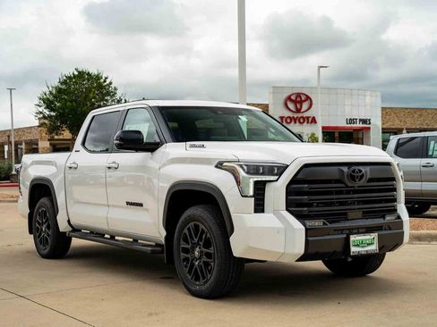 New 2026 Toyota Tundra Limited AWD/4WD image 4