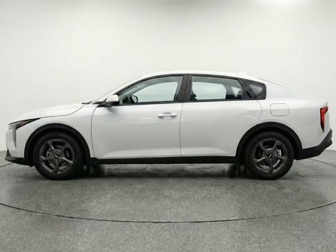 Used 2025 Kia K4 FWD image 5