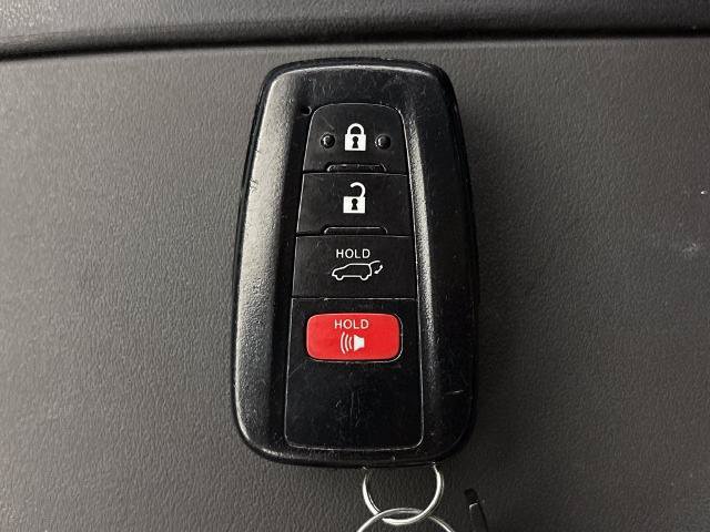 Used 2023 Toyota Highlander Limited AWD/4WD image 33