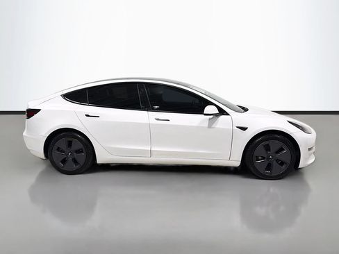 Used 2021 Tesla Model 3 Standard Range Plus RWD image 10