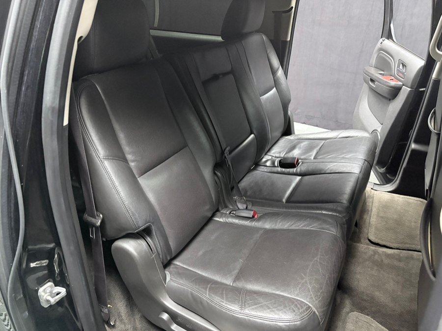 Used 2013 Cadillac Escalade ESV Luxury AWD/4WD image 33