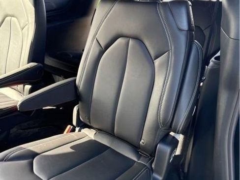 New 2026 Chrysler Pacifica Select w/ S Appearance Package image 26