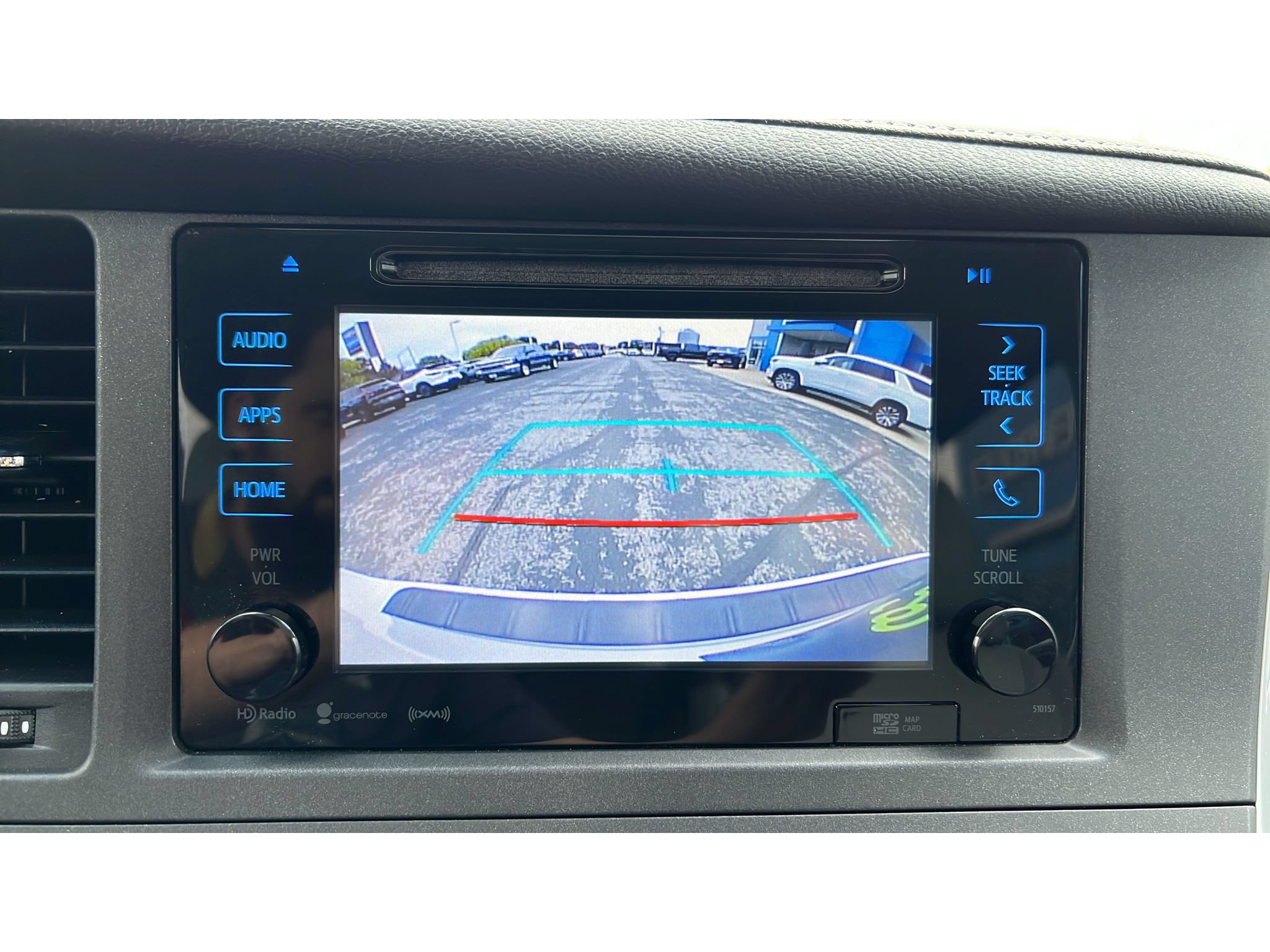 Used 2017 Toyota Sienna XLE FWD image 19