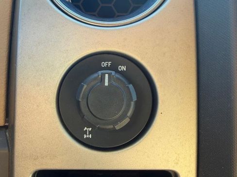 Used 2014 Ford F150 XLT w/ XLT Chrome Package image 9