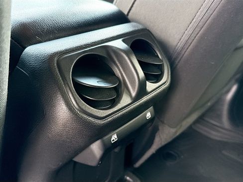 Used 2023 Jeep Wrangler Unlimited w/ Cold Weather Group AWD/4WD image 28