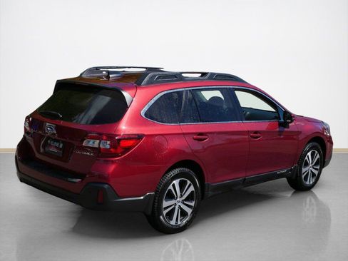 Used 2019 Subaru Outback 2.5i Limited w/ Popular Package #2 AWD/4WD image 3