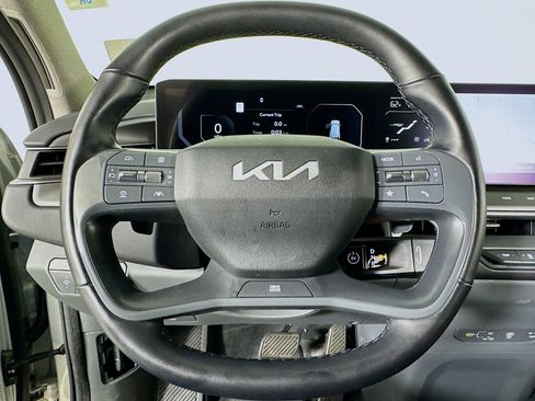Used 2024 Kia EV9 Light RWD image 41