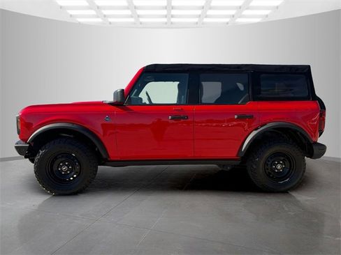 Used 2022 Ford Bronco Black Diamond image 5