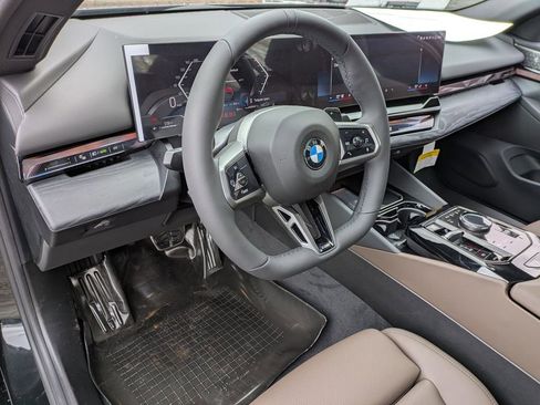 New 2026 BMW 530i xDrive w/ M Sport Package image 9