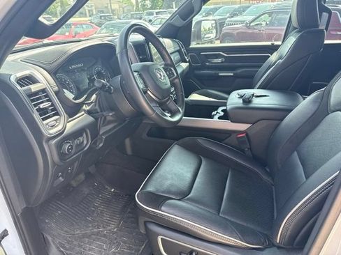 Used 2023 RAM 1500 Laramie AWD/4WD image 10