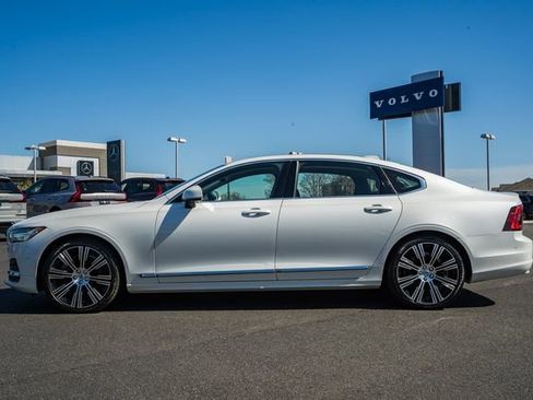Used 2023 Volvo S90 B6 Ultimate image 4