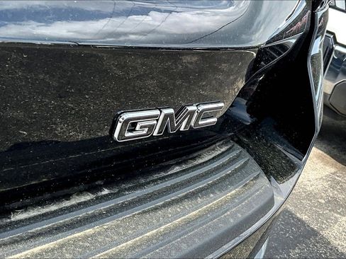 New 2026 GMC Yukon XL Denali w/ Denali Reserve Package AWD/4WD image 8