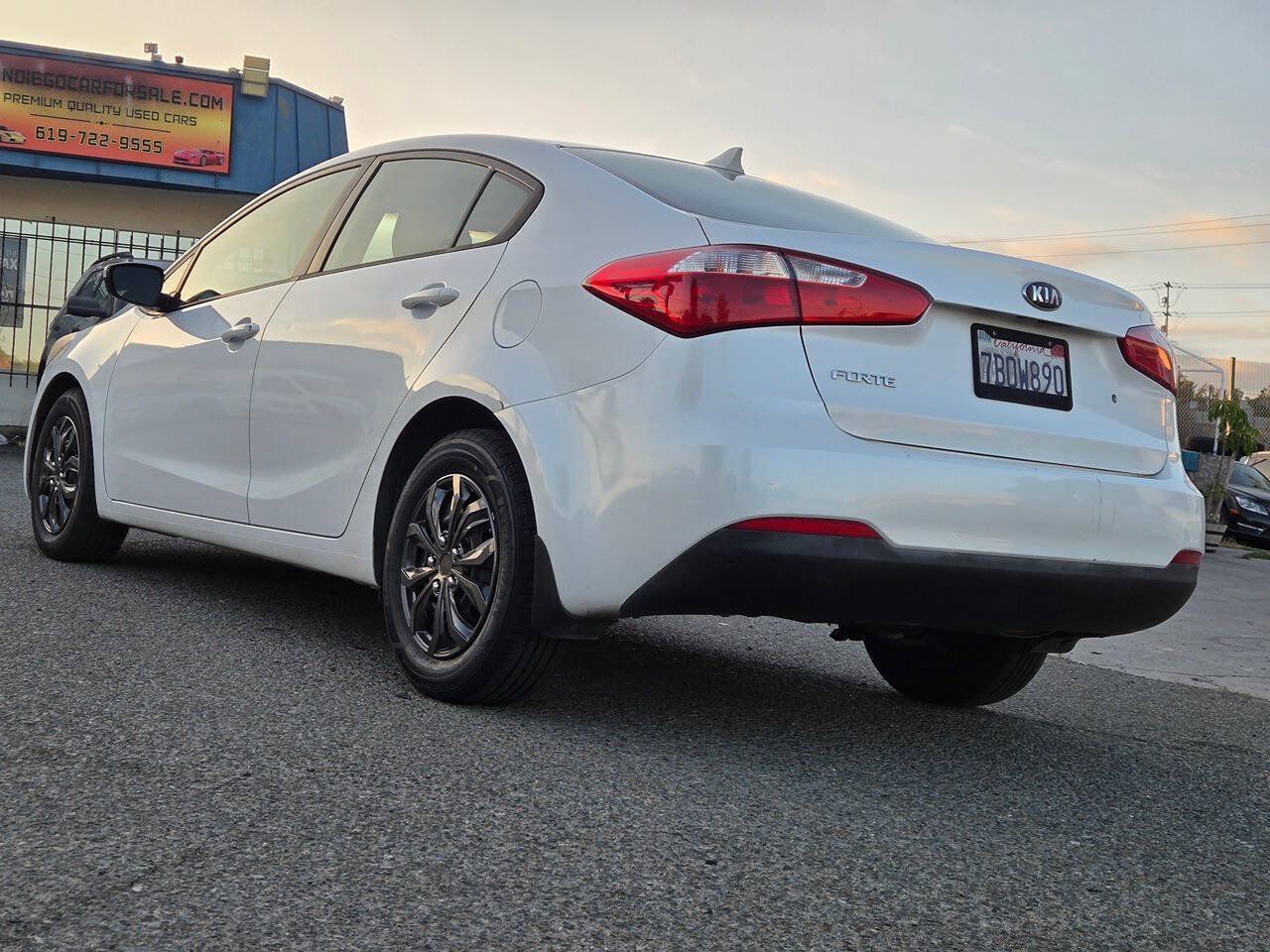 Used 2014 Kia Forte LX FWD image 16