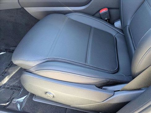 New 2026 Mercedes-Benz GLC 300 image 4