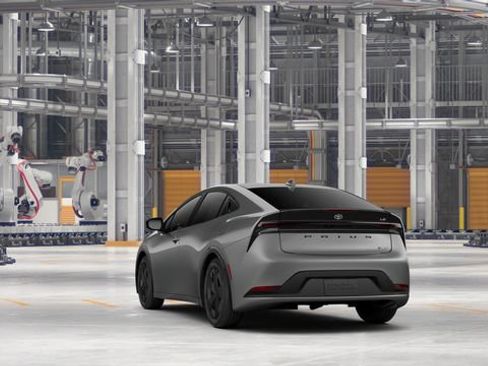 New 2027 Toyota Prius LE FWD image 9