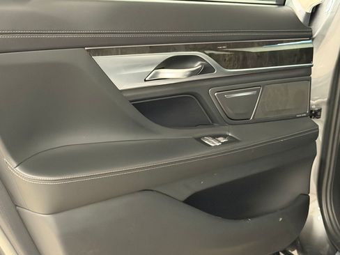 Used 2017 BMW 740i RWD image 47
