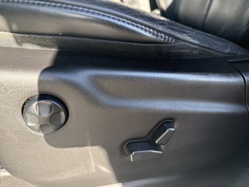 Used 2016 Jeep Grand Cherokee Limited RWD image 13