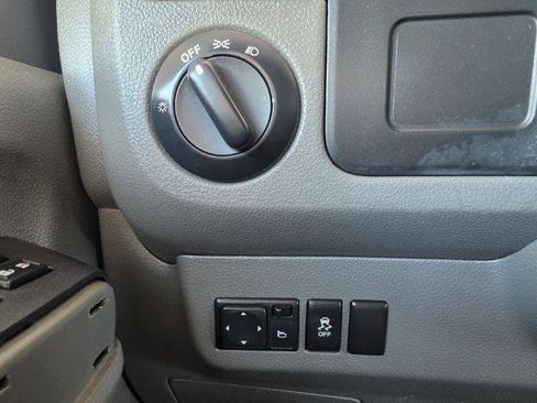 Used 2020 Nissan NV 2500 SV RWD image 14