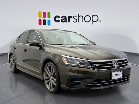 Used 2019 Volkswagen Passat 2.0T SE R-Line image 6