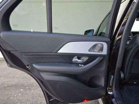 Used 2025 Mercedes-Benz GLE 53 AMG 4MATIC image 31