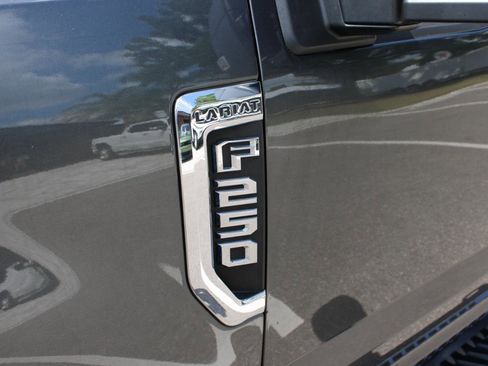 Used 2020 Ford F250 Lariat w/ Lariat Value Package AWD/4WD image 20
