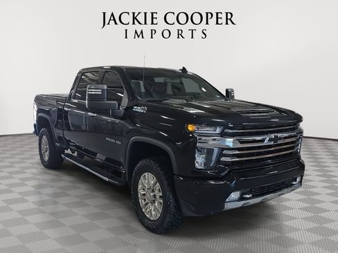 Used 2023 Chevrolet Silverado 2500 High Country image 3