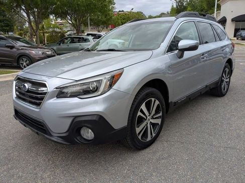 Used 2019 Subaru Outback 3.6R Limited image 6