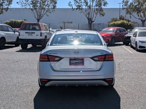Used 2023 Nissan Altima 2.5 SV image 7