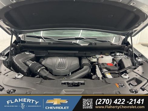 New 2026 Chevrolet Traverse LT w/ Driver Confidence Package image 16