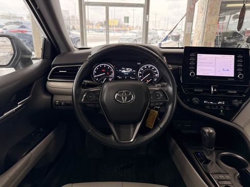 Used 2023 Toyota Camry SE AWD/4WD image 44