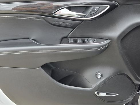 Used 2022 Buick Envision Essence w/ Technology Package I image 32