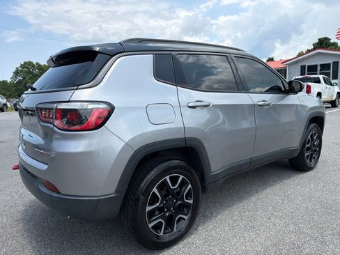 Used 2019 Jeep Compass Trailhawk AWD/4WD image 4