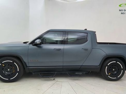 Used 2025 Rivian R1T Premium AWD/4WD image 3