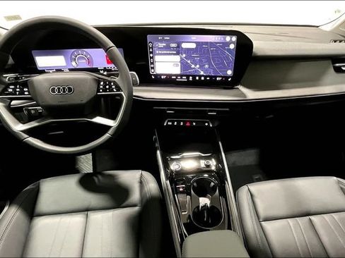New 2026 Audi Q3 quattro 2.0T AWD/4WD image 5