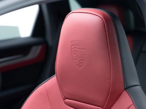 New 2026 Porsche Cayenne E-Hybrid image 19