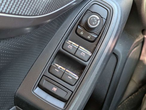 Certified 2022 Subaru Crosstrek 2.5i Limited w/ Moonroof Package 1 image 25