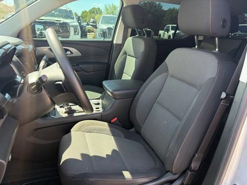 Used 2020 Chevrolet Traverse LS w/ LPO, Floor Liner Package FWD image 15