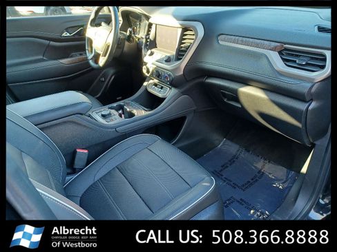 Used 2020 GMC Acadia Denali w/ Denali Ultimate Package image 21