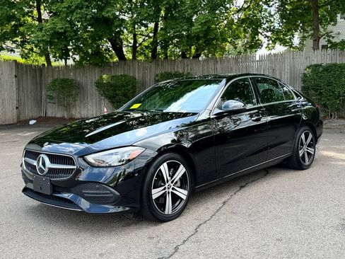 Used 2025 Mercedes-Benz C 300 4MATIC Sedan image 2