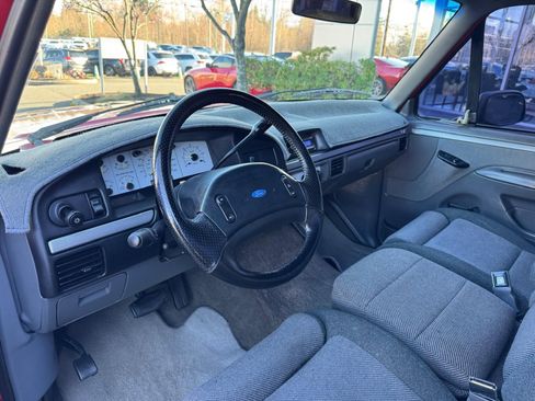 Used 1993 Ford F150 Lightning RWD image 25