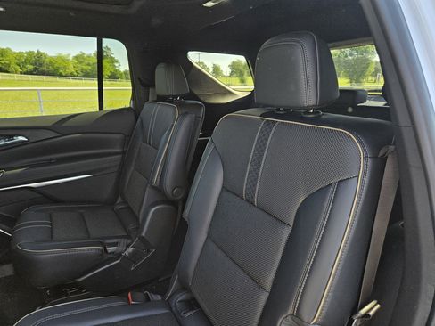 New 2026 Chevrolet Traverse High Country FWD image 26