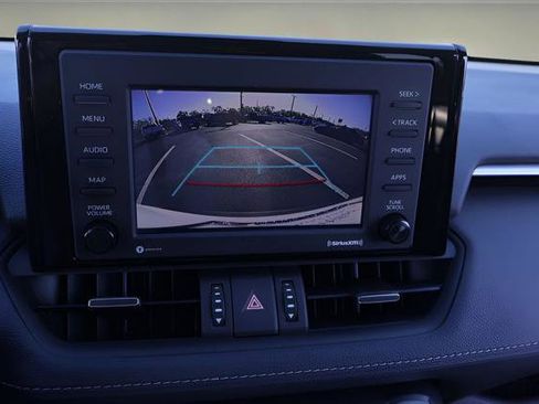 Used 2022 Toyota RAV4 XLE Premium image 26