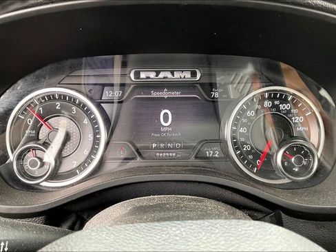 Used 2021 RAM 1500 Laramie AWD/4WD image 10